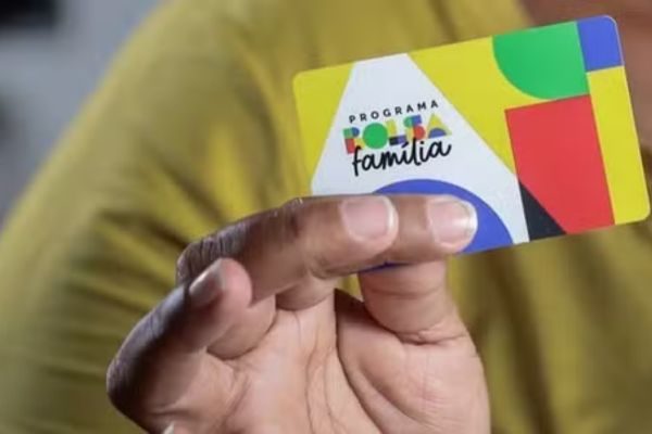 ft-urna eletronica-Fábio PozzebomAgência Brasil (10)