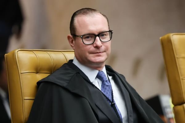 ft-urna eletronica-Fábio PozzebomAgência Brasil (19)