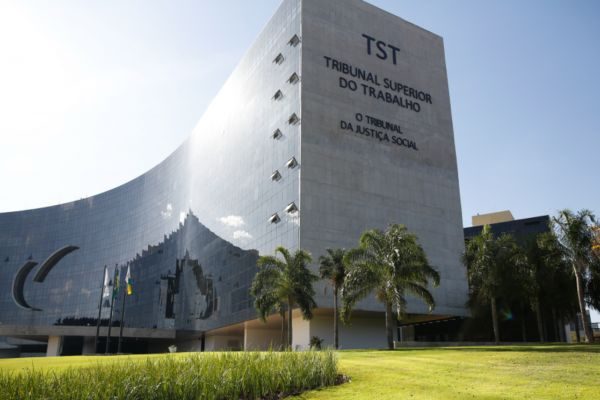ft-urna eletronica-Fábio PozzebomAgência Brasil (36)