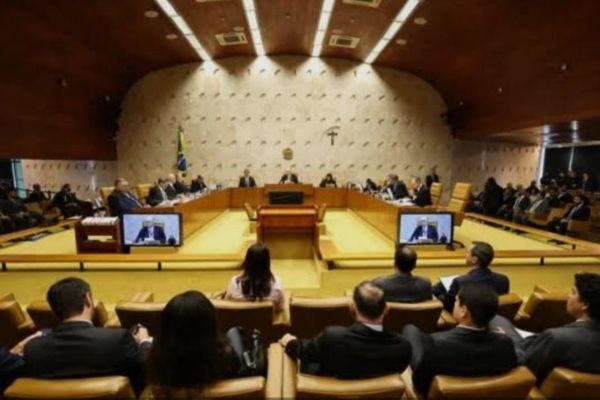 ft-urna eletronica-Fábio PozzebomAgência Brasil (5)